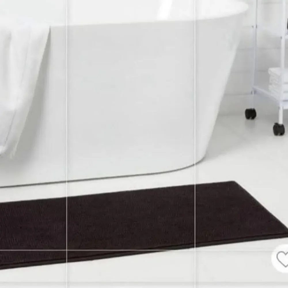 Room Essentials Chenille Elegant Black Bath Mat 20x58